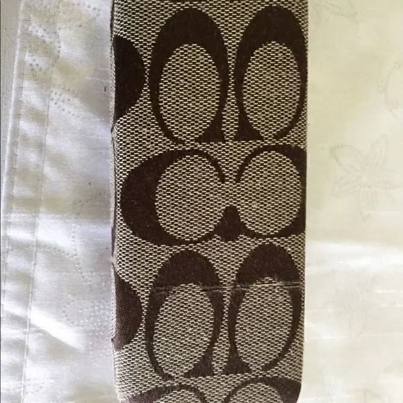 COACH monogram sunglass case Hard Shell - Picture 4 of 5